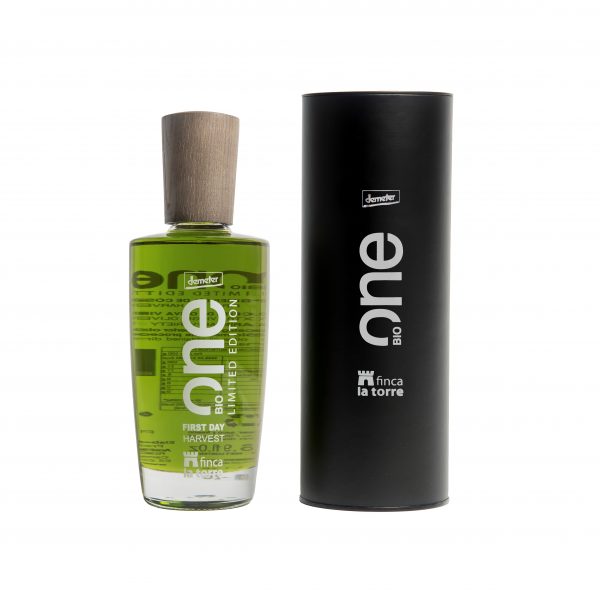 Finca La Torre ONE – Hojiblanca Primer Día de Cosecha BIO – Botella 500 ml