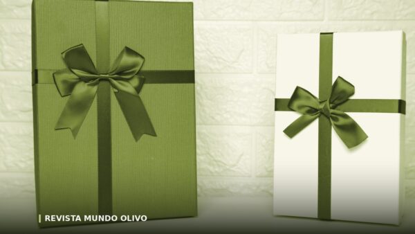 Regalo de aceite de oliva: cómo elegir el estuche y acertar